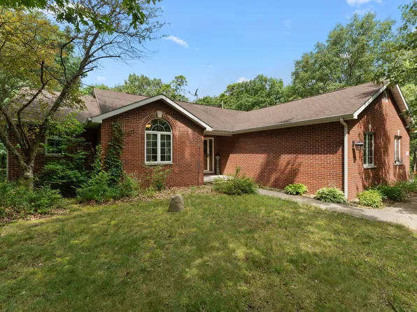10856 N Makeever Dr E, Demotte, IN 46310