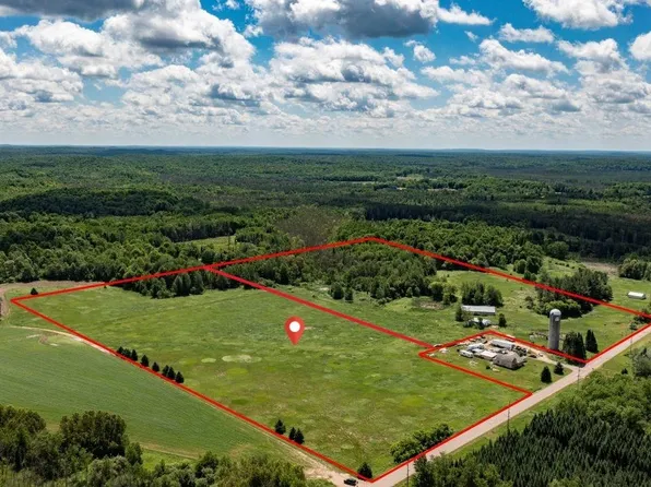 Hillview Rd, Antigo, WI 54409