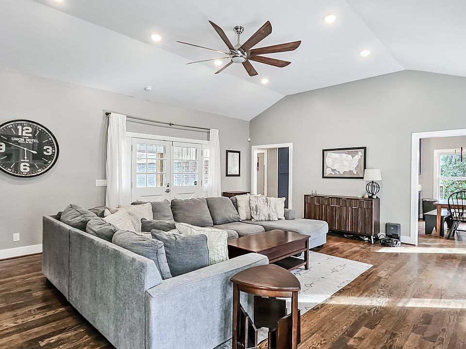 1st image of 241 Hampton Rd NW