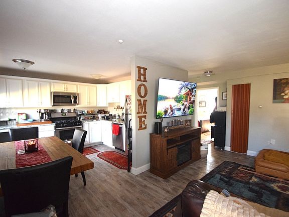 5th image of 21 Fernview Ave APT 8