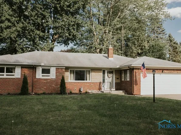 2946 Isha Laye Dr, Toledo, OH 43606