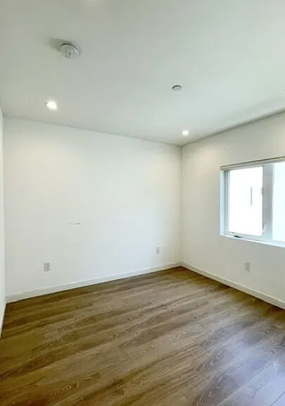 5230 Satsuma Ave — Photo 21