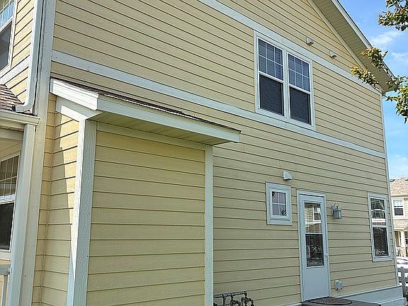 3rd image of 2134 Diamond Ln