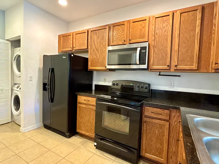 161 Monterey Bay Dr — Photo 8
