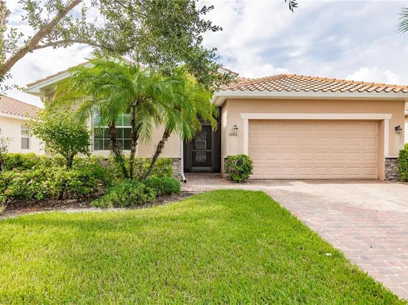 1982 Fairmont LN, NAPLES, FL 34120