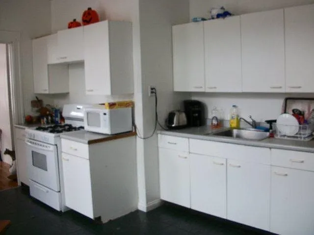 5 bed, 9999 sqft, $6,500 — Photo 3