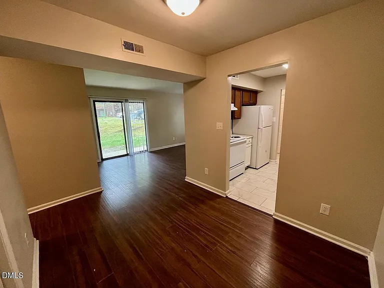 4205 Greencastle Ct #D — Photo 3