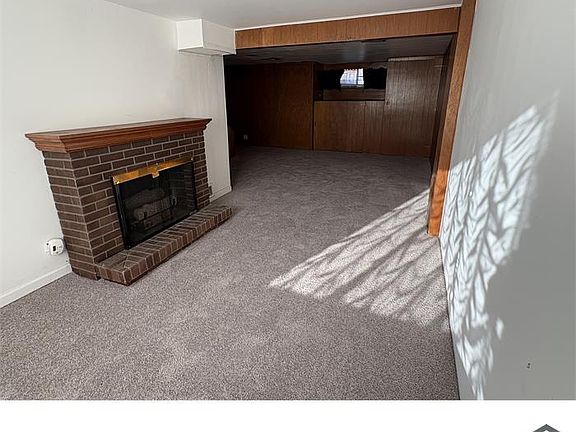 4th image of 1906 Lakeview Rd