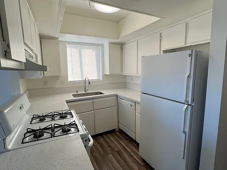 6942 Appleton Dr — Photo 15