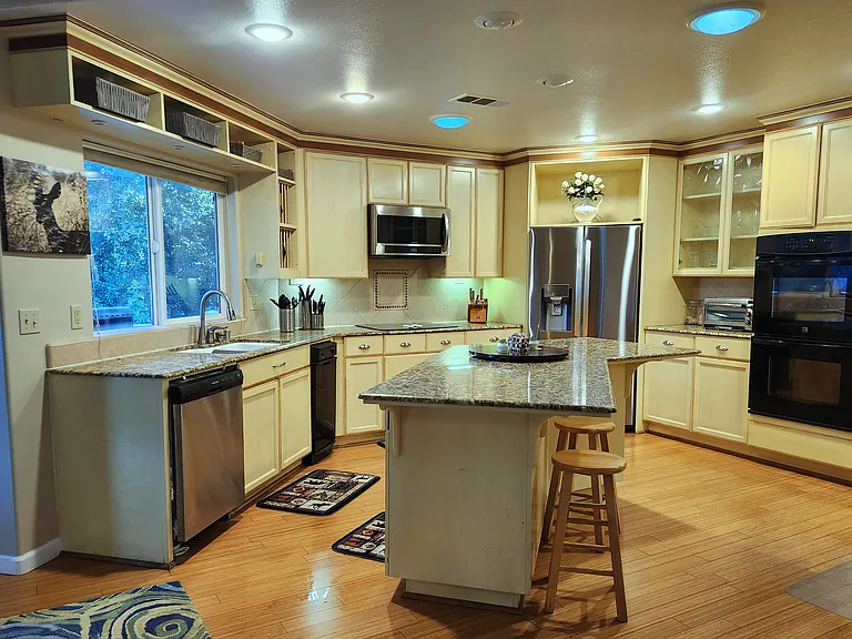 Singing Hills Cir — Photo 17