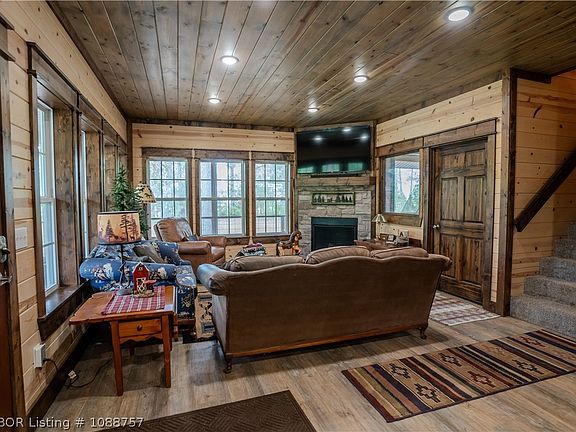 2nd image of 59049 Muse Rd