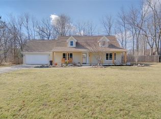 9861 Oakleaf Way, McCordsville, IN 46055