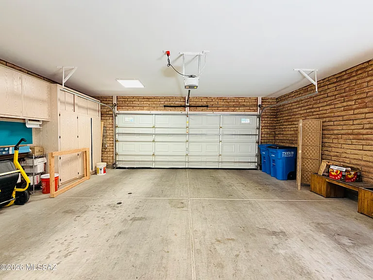 272 E Southern Pines Dr — Photo 40