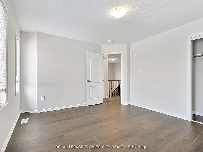 25 Munro Cir — Photo 35