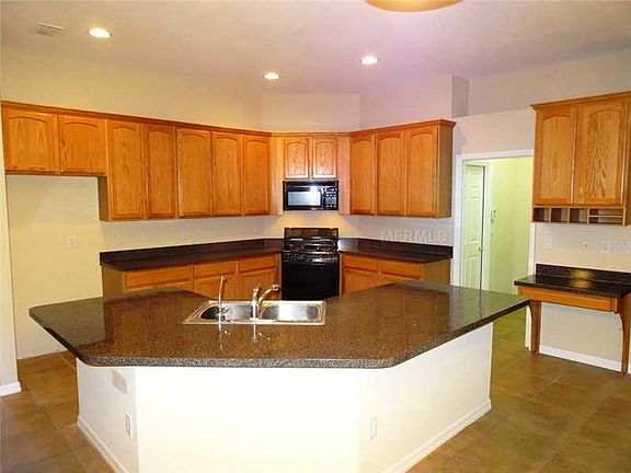 4th image of 6018 Catlin Dr