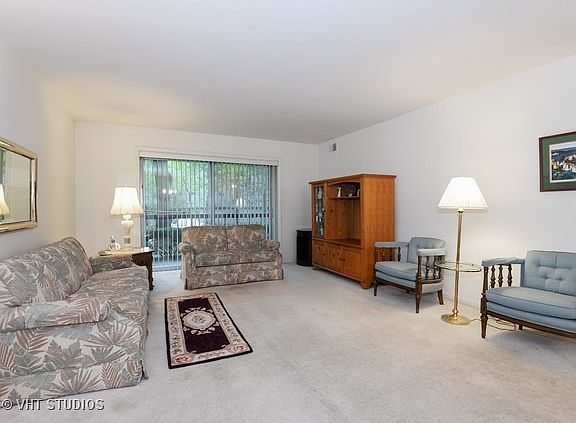 3rd image of 4840 Foster St APT 110