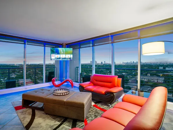 1720 Harrison St #12A, Hollywood, FL 33019