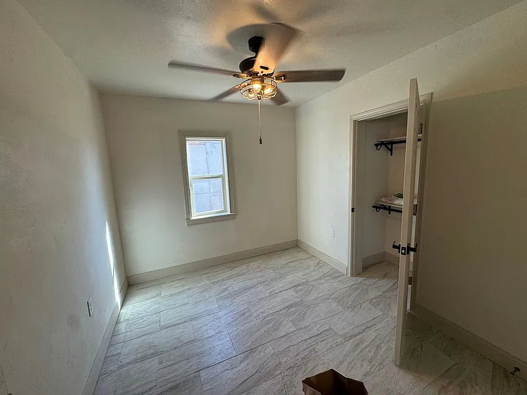 2607 Davis St — Photo 15