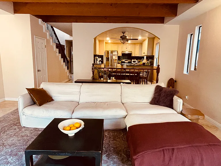 1617 Morgan Ln — Photo 3