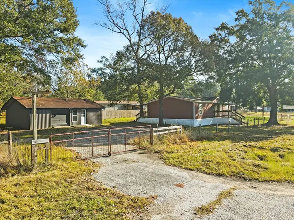 10499 State Highway 156, Coldspring, TX 77331