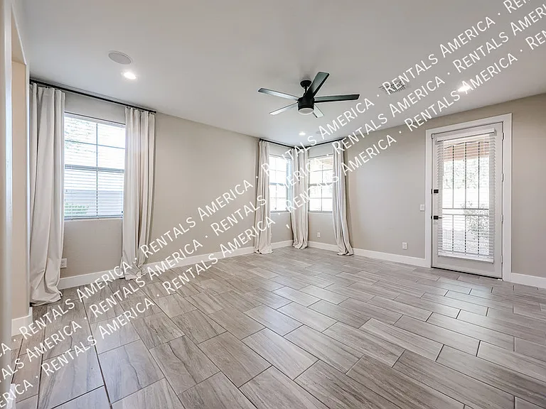 7855 W Rock Springs Dr — Photo 27