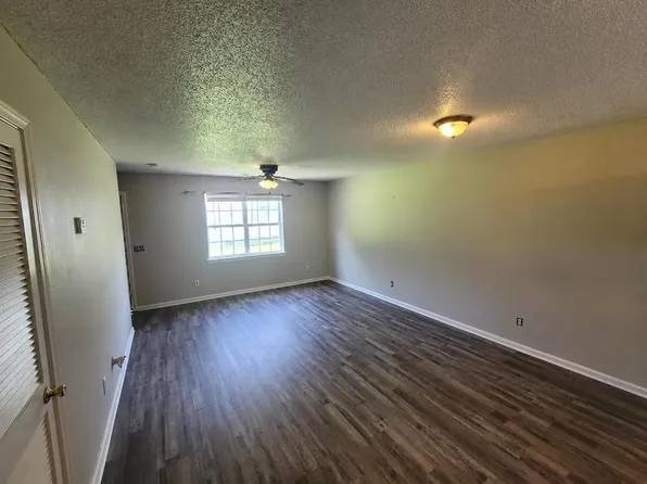 244 N Henderson Bend Rd NW, Calhoun, GA 30701