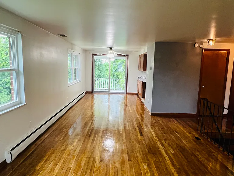 225-227 Jefferson Rd — Photo 4