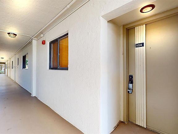3rd image of 8005 SW 107th Ave APT 124