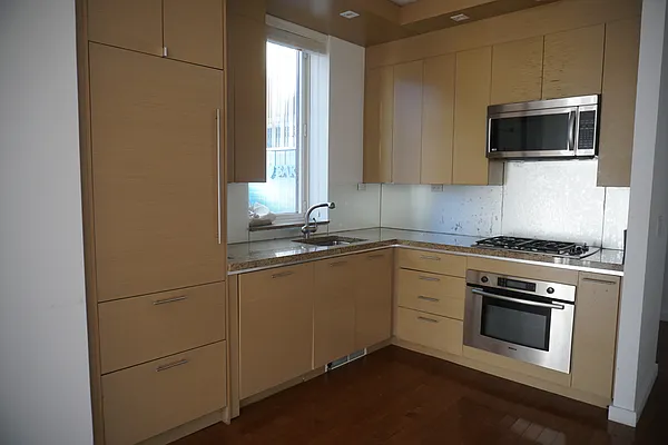 Rented by Nooklyn NYC LLC | media 25