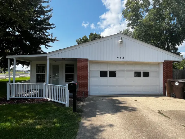 615 W Hickory St, Chillicothe, IL 61523