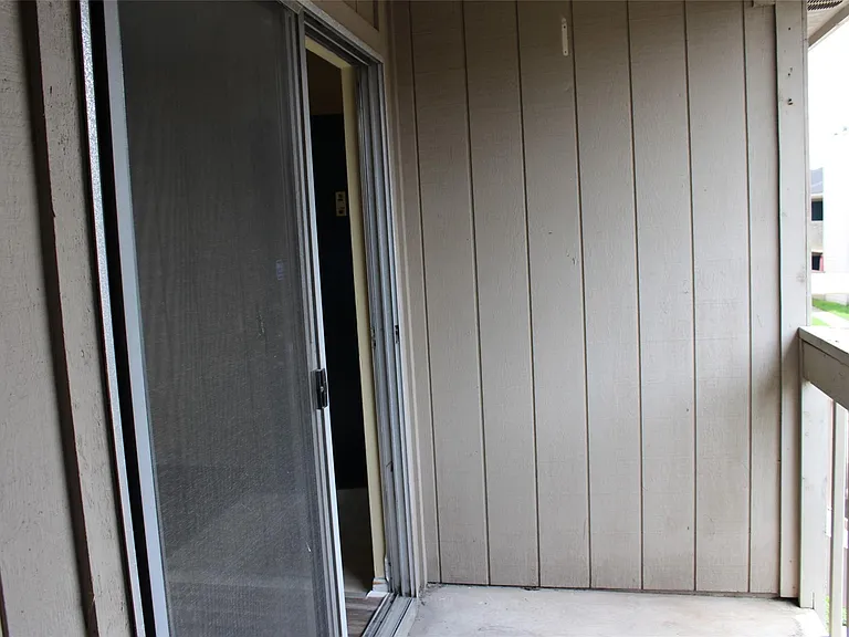 3919 Fairmont Pkwy #200 — Photo 32