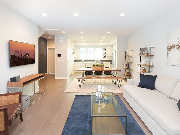 5th image of 2928 Rowena Ave #3