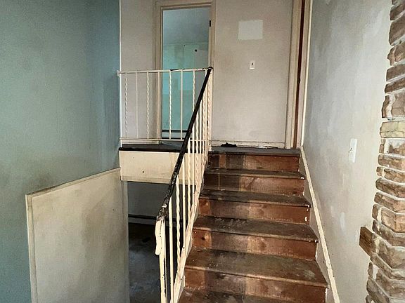 4th image of 48441 N Territorial Rd