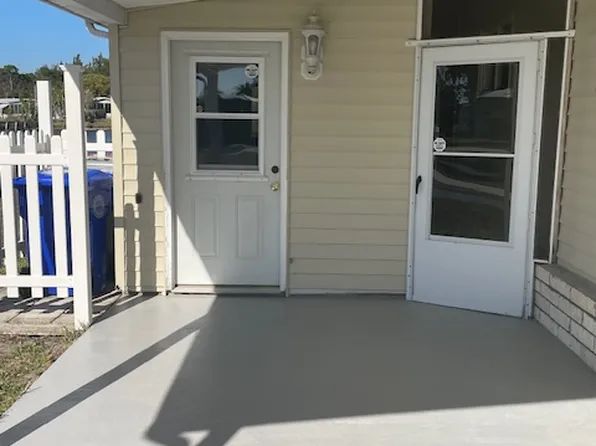 221 S Sandpiper Rd, Vero Beach, FL 32963