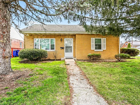 3901 Kingsley Dr, Harrisburg, PA 17110