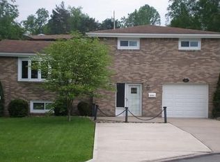 4751 Bowes Ave, West Mifflin, PA 15122