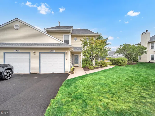 1908 Lynbrooke Dr, Yardley, PA 19067