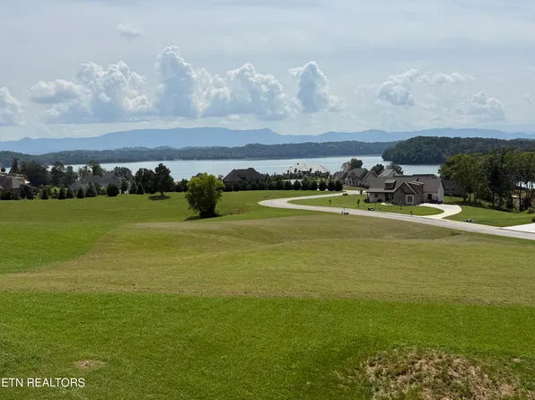Majestic Cir, Dandridge, TN 37725