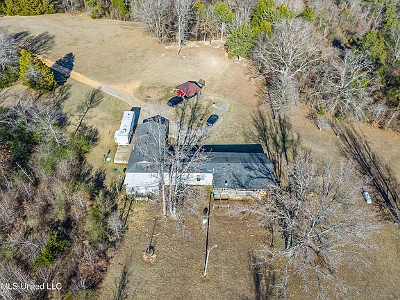 3rd image of 8088 Pope Crowder Rd