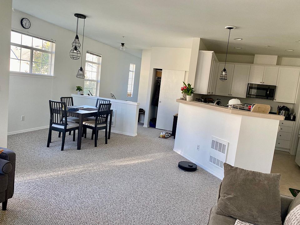 1855 Trossachs Blvd SE Sammamish, WA, 98075 Apartments for Rent Zillow