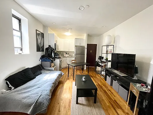 Rented by Massada Home Sales Inc | media 7