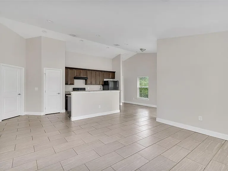 1206 Beechdale Ct — Photo 6