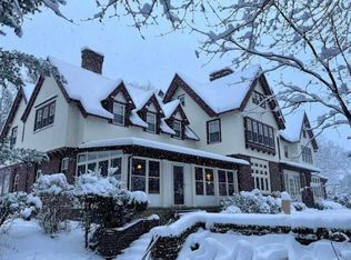 71 Winter Ct, Woonsocket, RI 02895