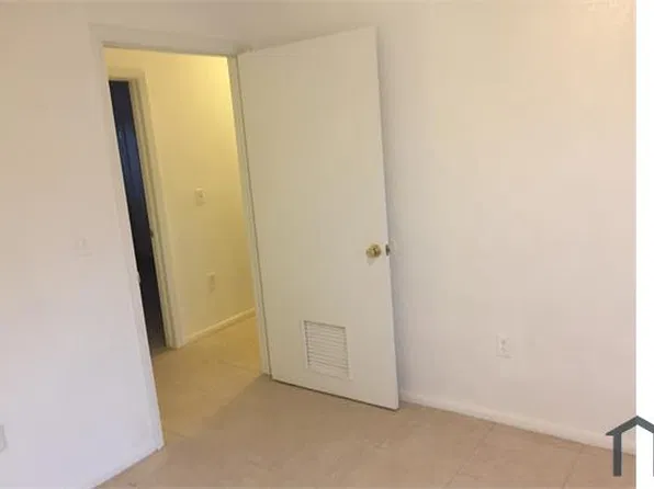 2759 NW 131st St, Opa Locka, FL 33054