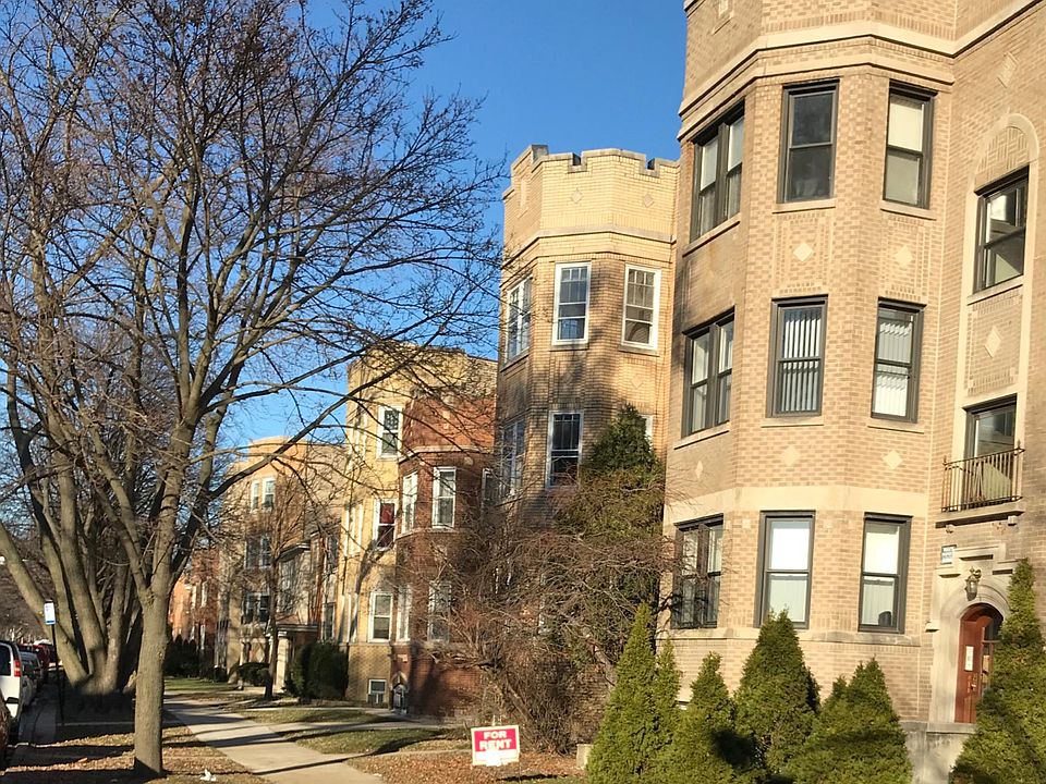 1st image of 6423 N Francisco Ave APT 2