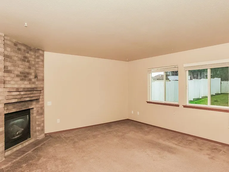 6405 S Vista Dr E — Photo 7