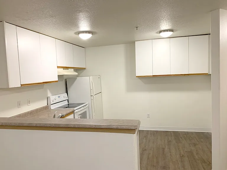 The Burnside Station Apts. — Photo 16