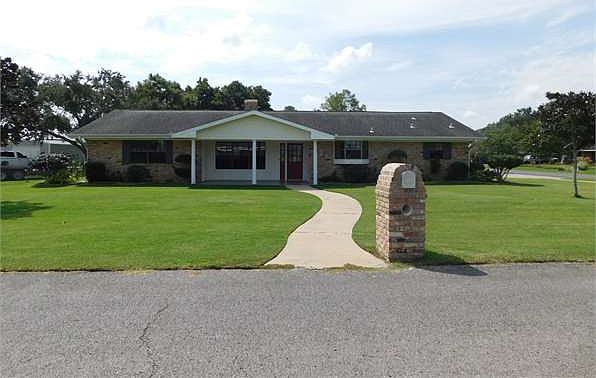 1st image of 503 Magnolia Dr