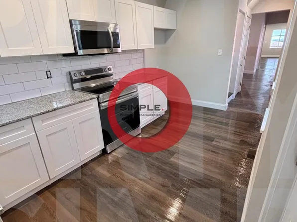 247 S 12th St, Reading, PA 19602