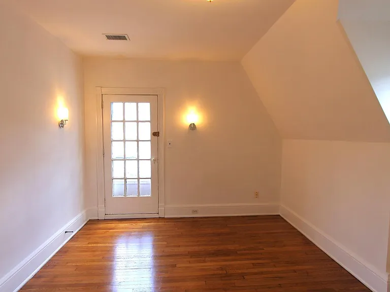 6333 Greene St — Photo 8